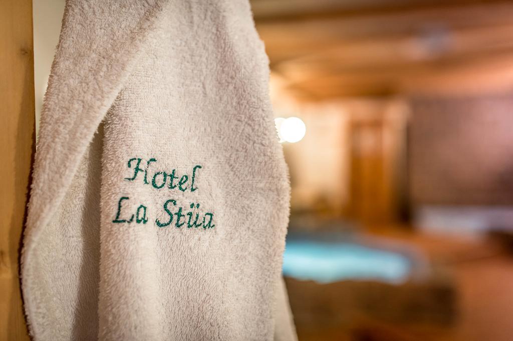 La Stua Hotel San Cassiano  Luaran gambar